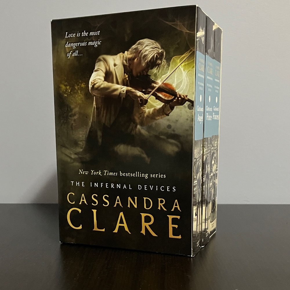 Fantasy Novels The Infernal Devices Boxed Set Cassandra Clare Clockwork Angel